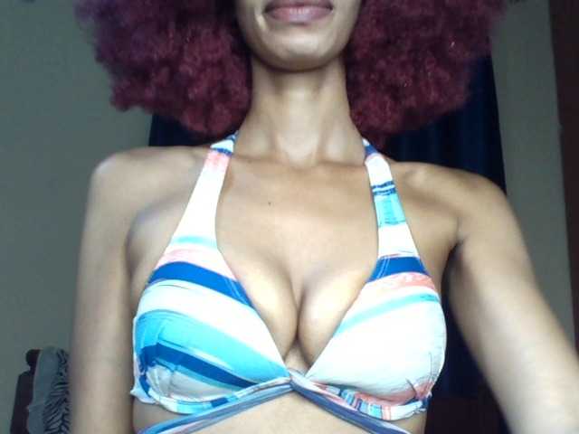 Velveet's BongaCams show and profile