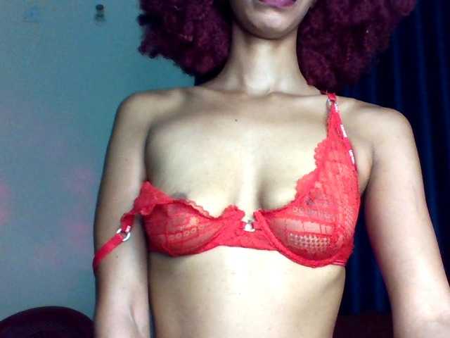 Velveet's BongaCams show and profile