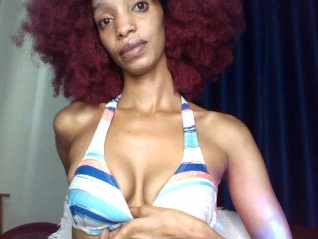 Velveet's BongaCams show and profile