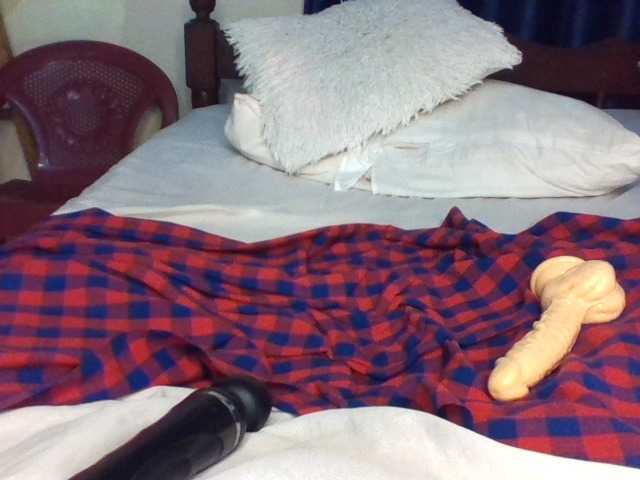 Velveet's BongaCams show and profile