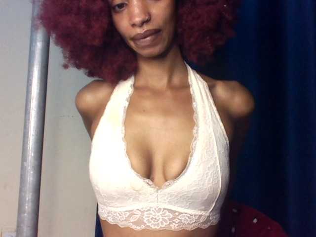 Velveet's BongaCams show and profile