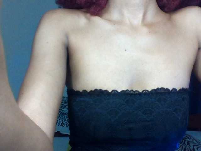 Velveet's BongaCams show and profile