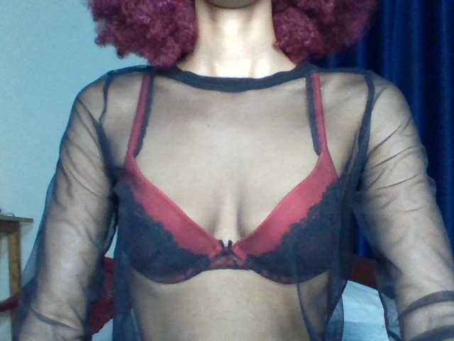 Velveet's BongaCams show and profile