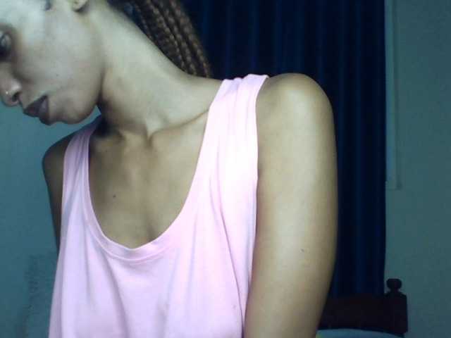 Velveet's BongaCams show and profile