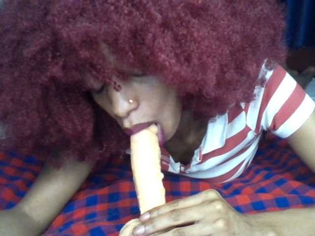 Velveet's BongaCams show and profile