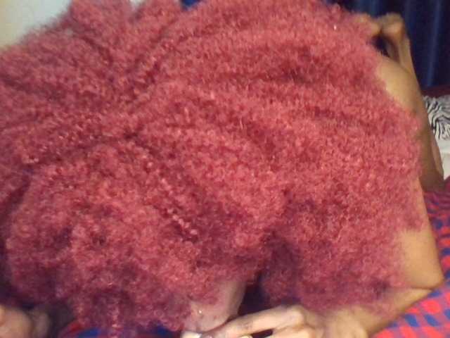 Velveet's BongaCams show and profile