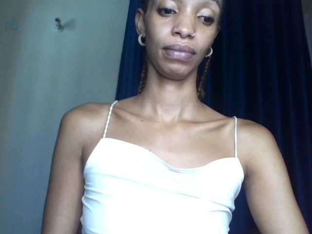 Velveet's BongaCams show and profile