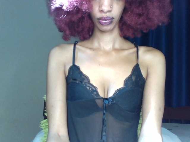 Velveet's BongaCams show and profile