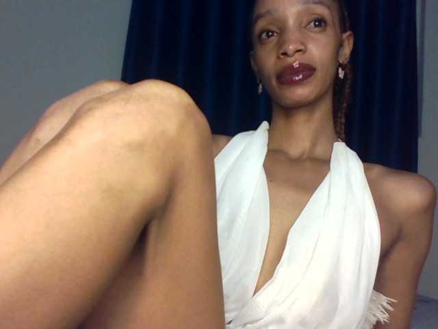 Velveet's BongaCams show and profile