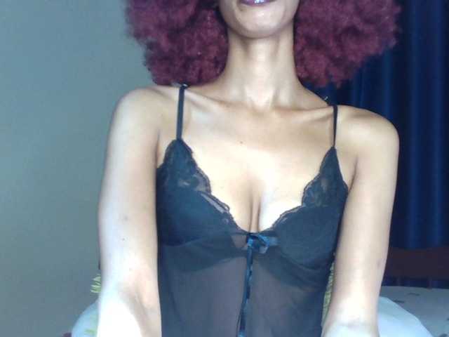 Velveet's BongaCams show and profile