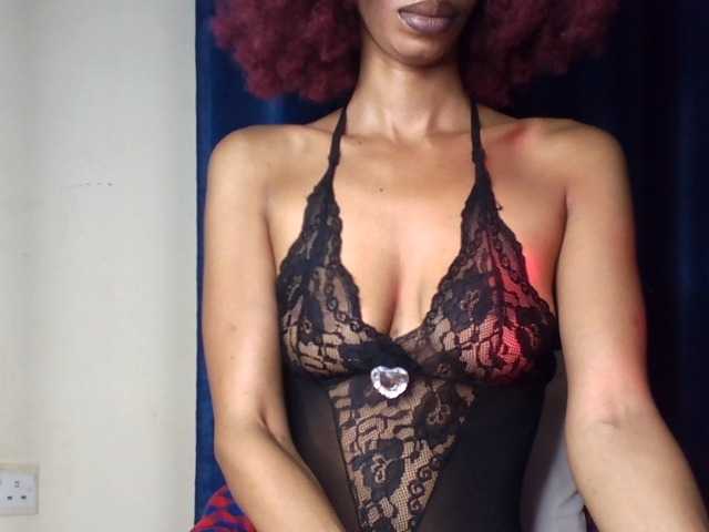 Velveet's BongaCams show and profile