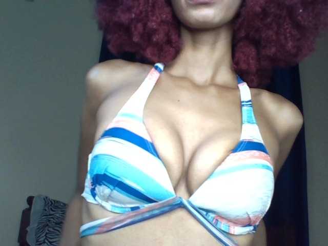 Velveet's BongaCams show and profile