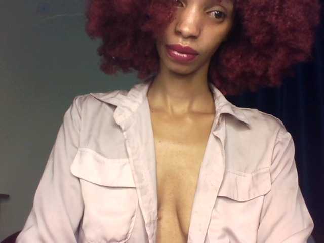 Velveet's BongaCams show and profile