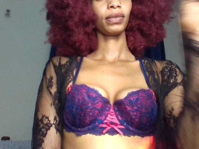 Velveet's BongaCams show and profile