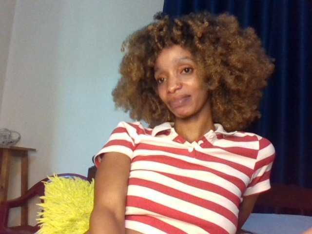 Velveet's BongaCams show and profile