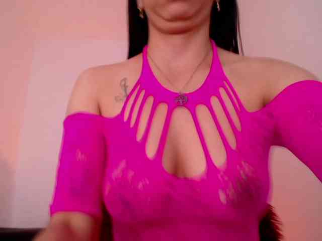 Emma-Cohen webcam