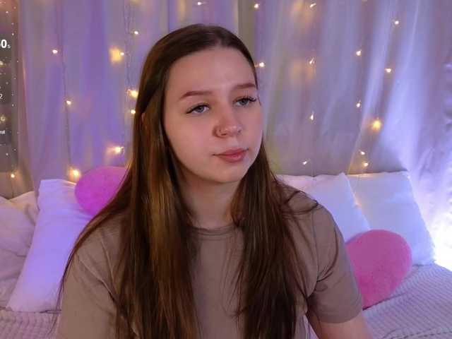 KiraBriis's BongaCams show and profile