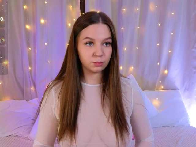 KiraBriis's BongaCams show and profile