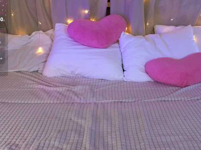 KiraBriis's BongaCams show and profile