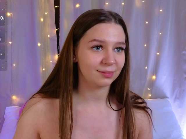 KiraBriis's BongaCams show and profile