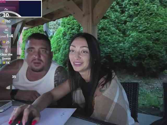Sexy3couple webcam