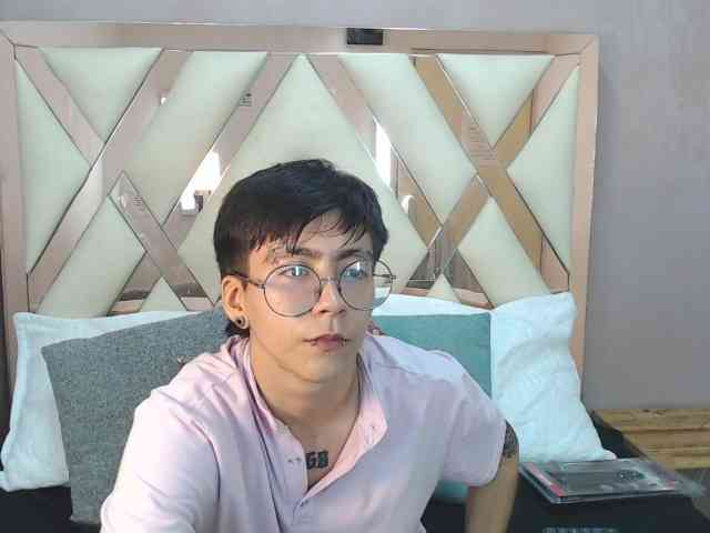 LukeMorgans Live Webcam on BongaCams