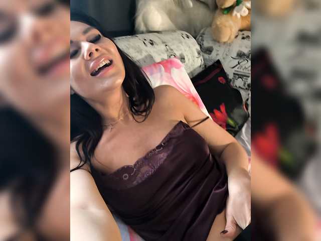 Paniserca's BongaCams show and profile