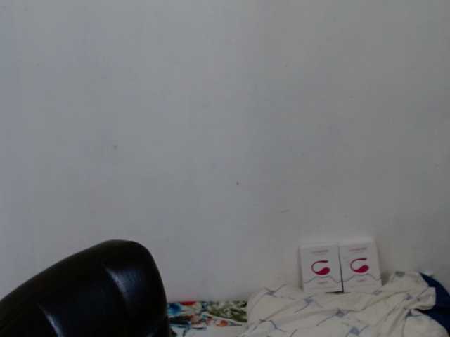 Adrianamilf's BongaCams show and profile