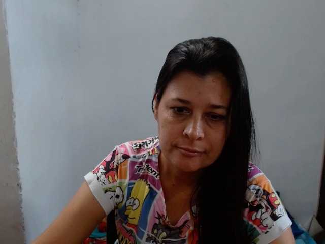 Adrianamilf's BongaCams show and profile