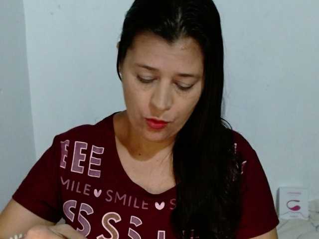 Adrianamilf's BongaCams show and profile