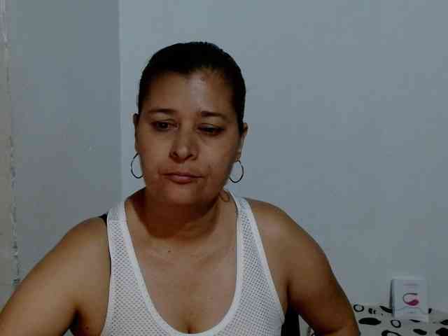 Adrianamilf webcam