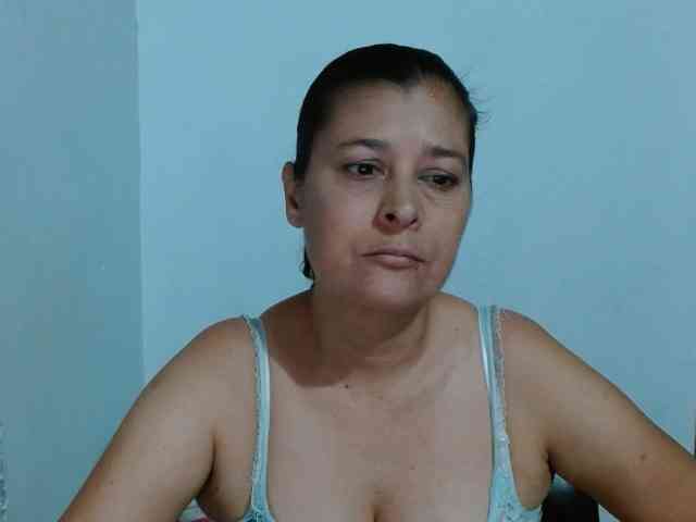 Adrianamilf webcam