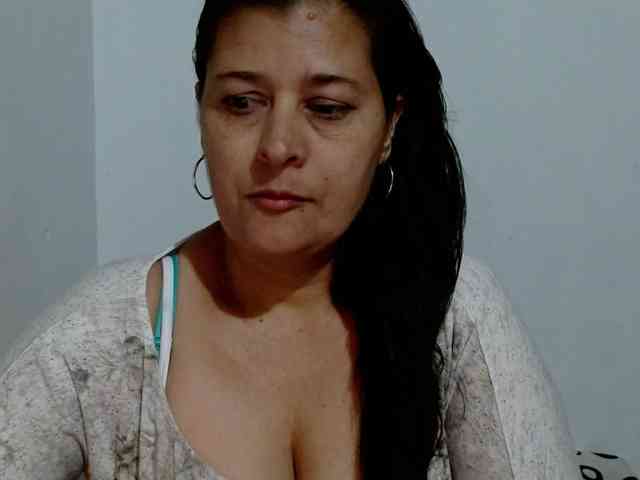 Adrianamilf Adrianamilf