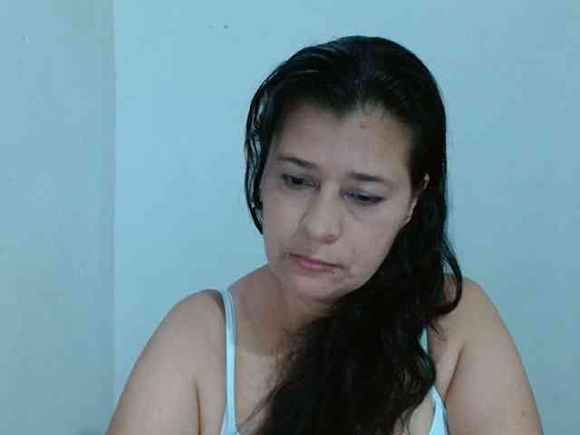Adrianamilf webcam