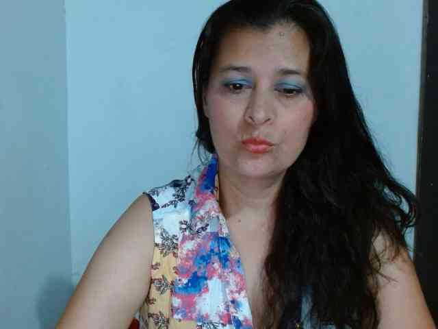 Adrianamilf webcam