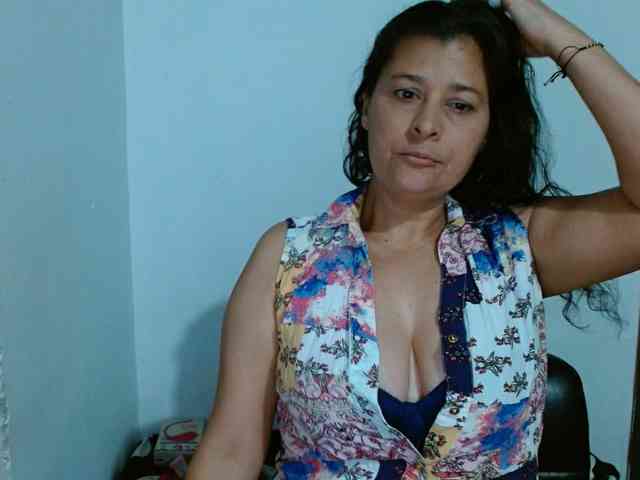 Adrianamilf webcam