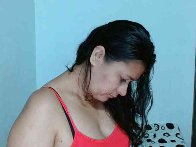 Adrianamilf webcam