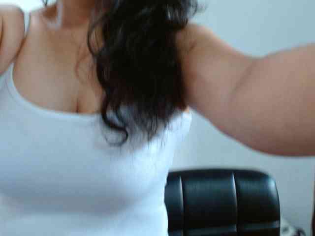 Adrianamilf webcam