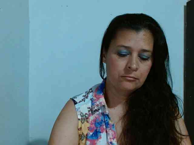 Adrianamilf webcam