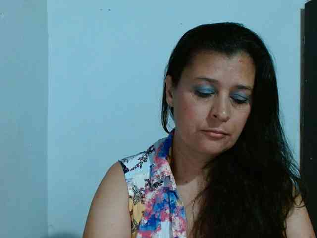 Adrianamilf webcam