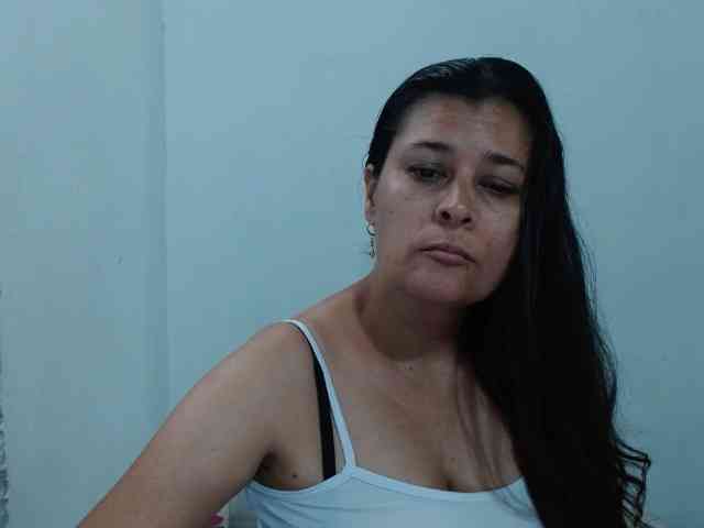 Adrianamilf webcam