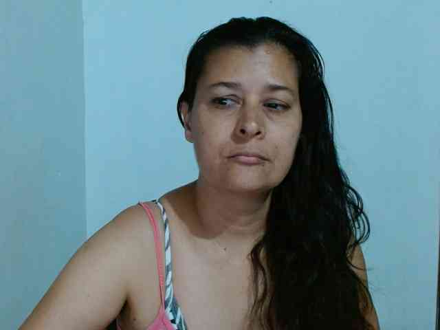 Adrianamilf webcam