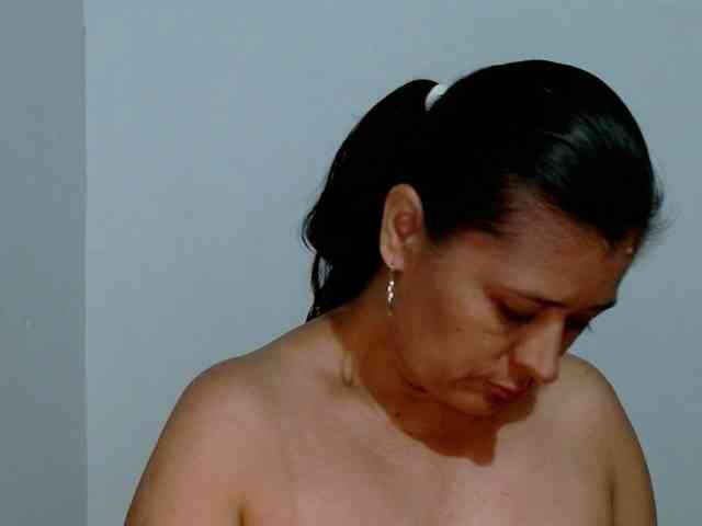 Adrianamilf webcam