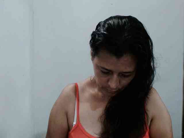 Adrianamilf webcam