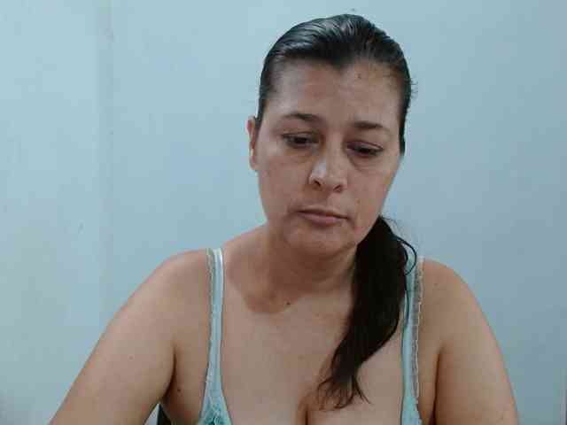 Adrianamilf webcam