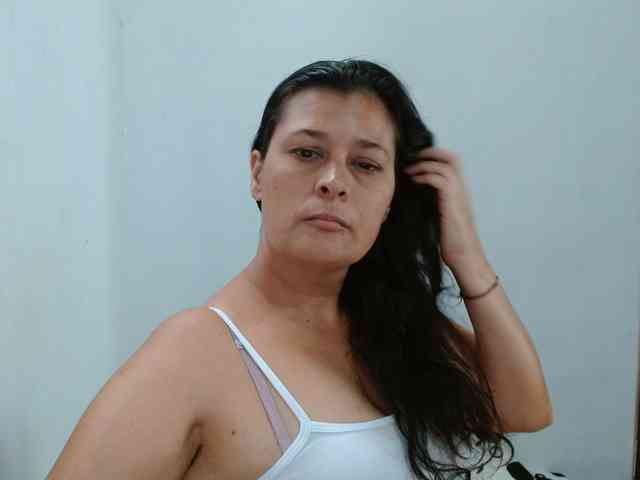 Adrianamilf webcam