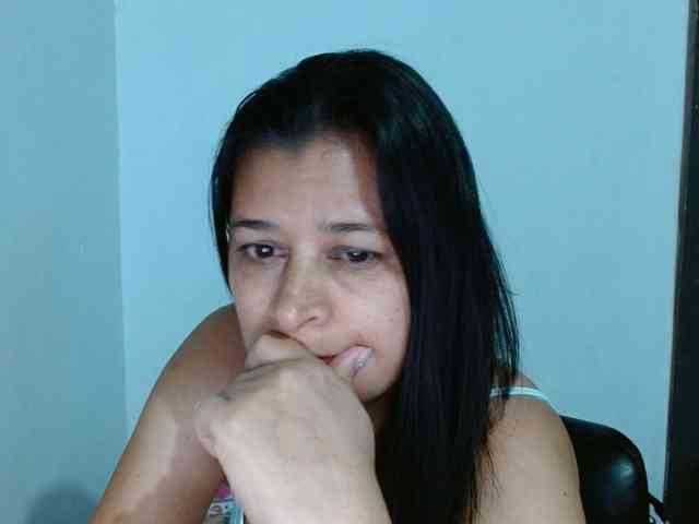Adrianamilf webcam
