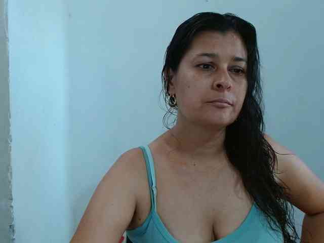 Adrianamilf webcam