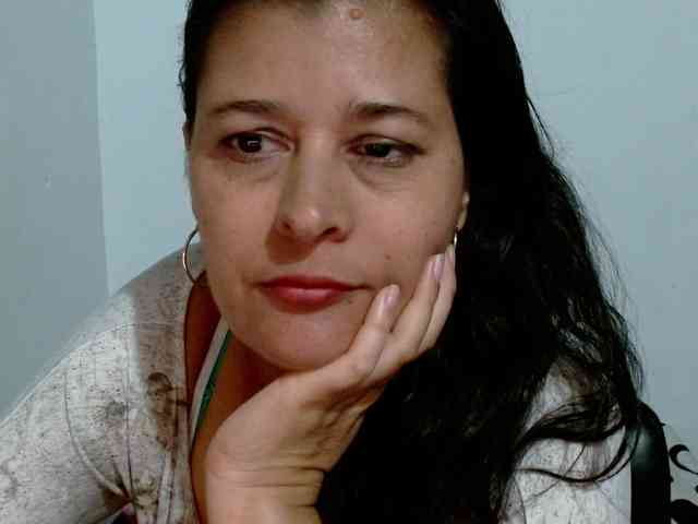 Adrianamilf webcam