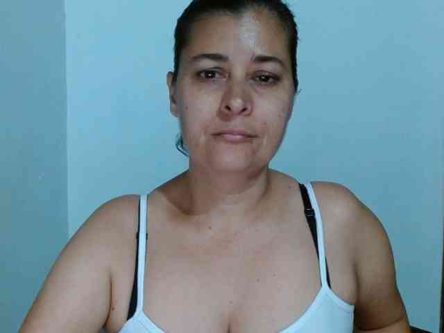Adrianamilf webcam